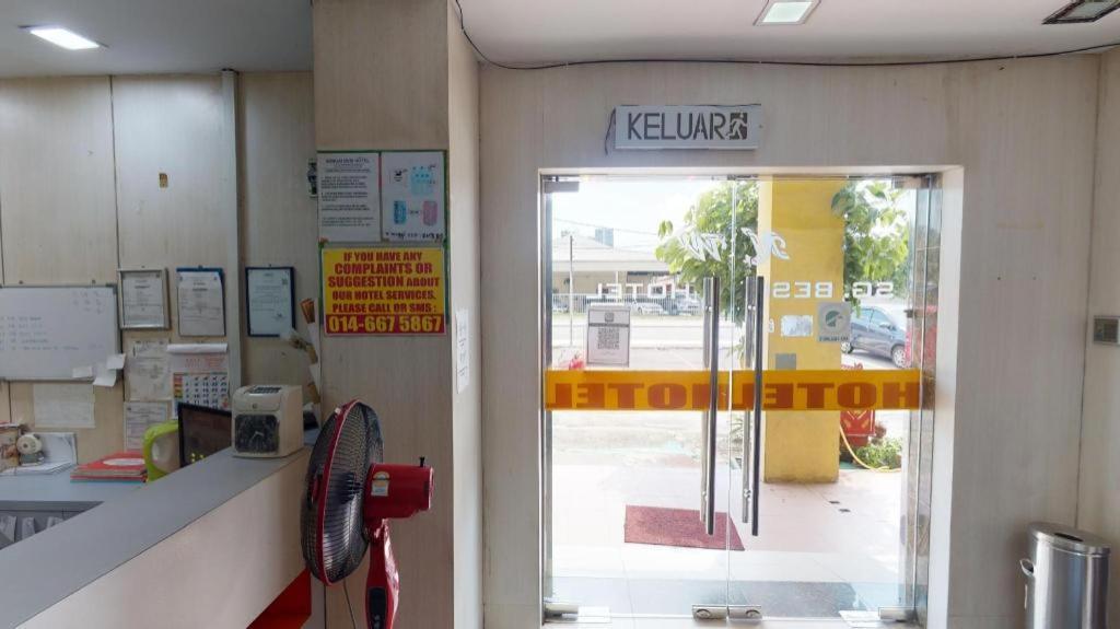 Serdang Business Hotel Seri Kembangan Eksteriør billede