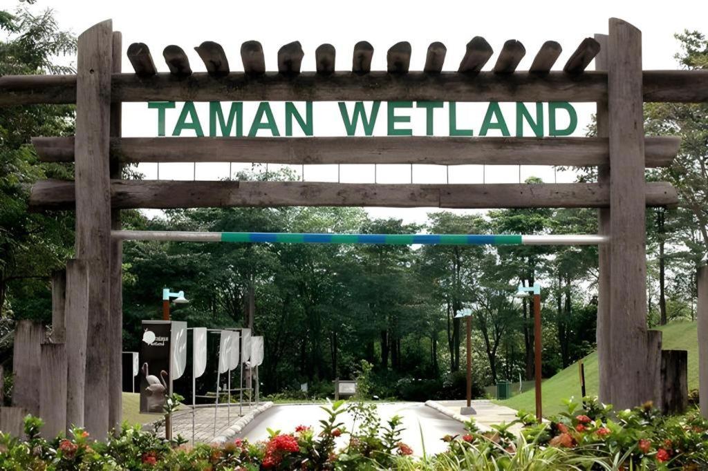 Serdang Business Hotel Seri Kembangan Eksteriør billede